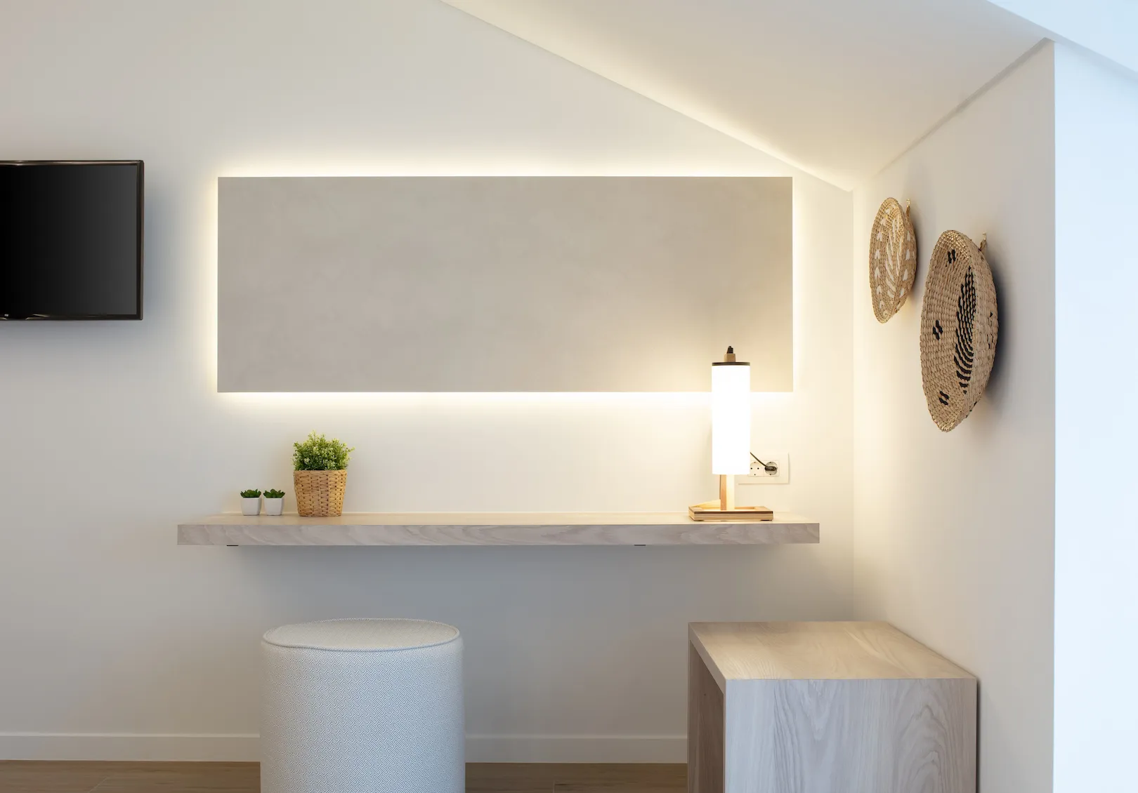 REZI HOTEL-image